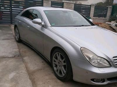 Gebraucht Mercedes CLS320 216 PS (158 kW) 2007 Silber Limousine