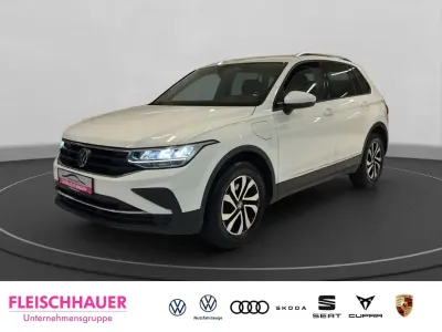 Gebraucht VW Tiguan Active 320 PS (235 kW) 2022 Weiss SUV