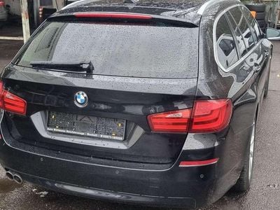 Gebraucht BMW 530 245 PS (180 kW) 2010 Schwarz Kombi