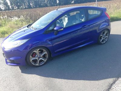 Gebraucht Ford Fiesta ST 182 PS (133 kW) 2014 Blau Kleinwagen