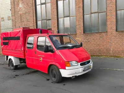 Gebraucht Ford Transit 85 PS (62 kW) 1995 Rot Van