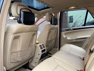 Gebraucht Mercedes 320 224 PS (164 kW) 2007 Beige SUV