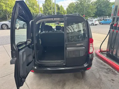 Gebraucht Dacia Logan 84 PS (61 kW) 2012 Schwarz Kombi