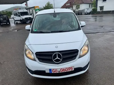 Używany Mercedes Citan 109 90 KM (66 kW) 2013 Biały Kombi