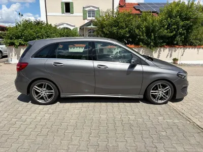 Gebraucht Mercedes A200 AMG line 136 PS (100 kW) 2016 Grau Kleinwagen