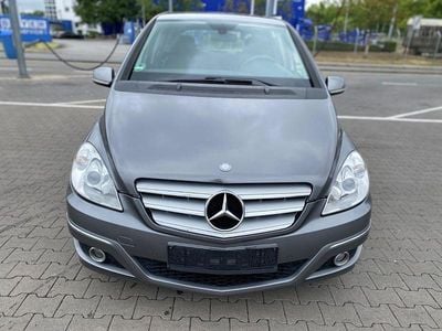 Mercedes B180