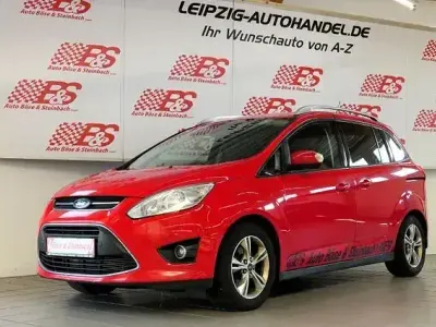 Gebraucht Ford Grand C-Max Champions Edition 163 PS (119 kW) 2013 Rot Van / Kleinbus