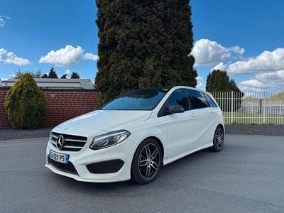 Usado Mercedes B200 AMG line 136 HP (100 kW) 2016 Branco Monovolume