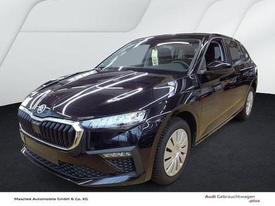Gebraucht Skoda Scala Essence 95 PS (69 kW) 2025 Black magic perleffekt Kleinwagen