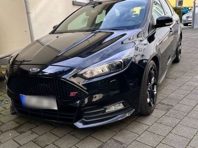 gebraucht Ford Focus 2,0TDCi ST Turnier ST