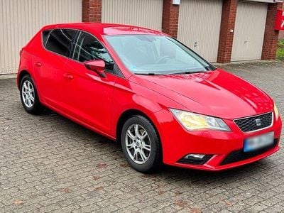 Second-hand Seat Leon Reference 110 CP (80 kW) 2014 Roșu Berlinǎ