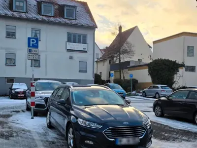 Gebraucht Ford Mondeo 150 PS (110 kW) 2020 Blau Kombi
