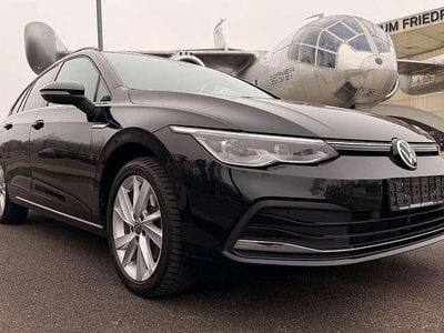 Gebraucht VW Golf VIII Style 150 PS (110 kW) 2021 Deep black Kombi