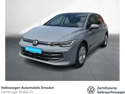 Gebraucht VW Golf VIII Life 116 PS (85 kW) 2025 Grau Limousine