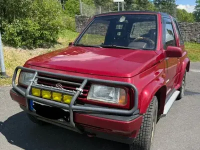 Używany Suzuki Vitara 97 KM (71 kW) 1992 Czerwony Kabriolet