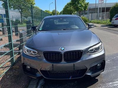 BMW 225
