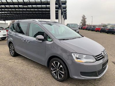 Gebraucht VW Sharan Comfortline 150 PS (110 kW) 2020 Grau Van / Kleinbus
