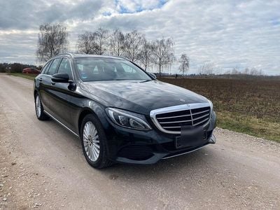 Gebraucht Mercedes C180 Exclusive 156 PS (114 kW) 2017 Schwarz Kombi