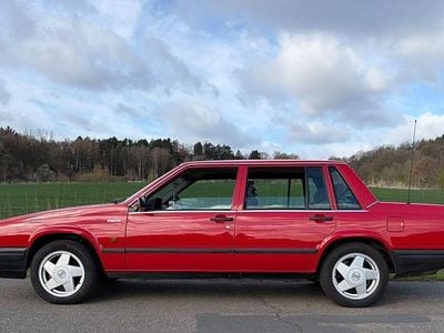 Gebraucht Volvo 740 113 PS (83 kW) 1989 Rot Limousine