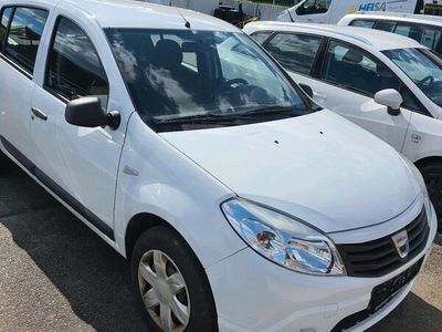 gebraucht Dacia Sandero 1.4 Mit 75 PS AHK HU+4+2025