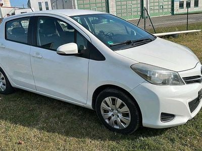 Gebraucht Toyota Yaris 100 PS (73 kW) 2012 Kleinwagen
