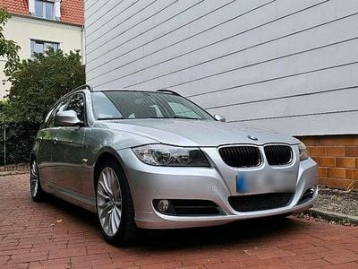 Gebraucht BMW 318 143 PS (105 kW) 2009 Silber Kombi