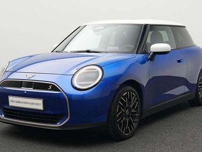 Usata Mini Cooper SE Favoured 160 kW (218 CV) 2023 Blu Utilitaria