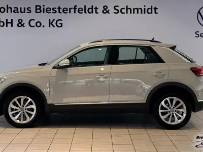 Gebraucht VW T-Roc Style 150 PS (110 kW) 2023 Grau SUV