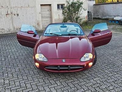 Gebraucht Jaguar XK8 284 PS (208 kW) 1999 Rot Cabrio