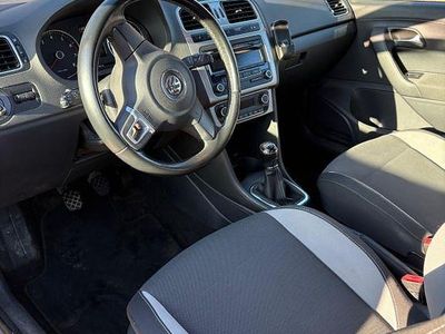 Weiß Gebraucht 2013 VW Polo Life | 5.950 € (Etwas zu teuer)