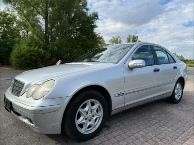 Gebraucht Mercedes C200 Classic 163 PS (119 kW) 2004 Silber Limousine