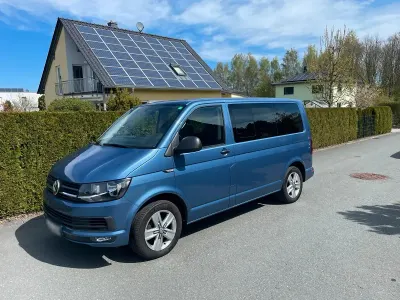 Gebraucht VW Multivan Trendline 150 PS (110 kW) 2018 Blau Van / Kleinbus