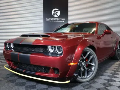 Używany Dodge Challenger 373 KM (274 kW) 2022 Czerwony Coupe