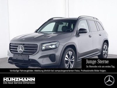 Mercedes GLB220