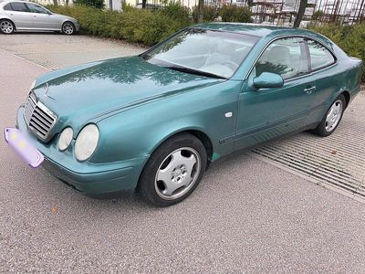 Mercedes CLK320