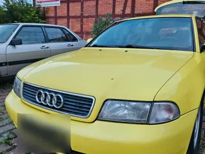 Gebraucht Audi A4 110 PS (80 kW) 1998 Gelb Kombi