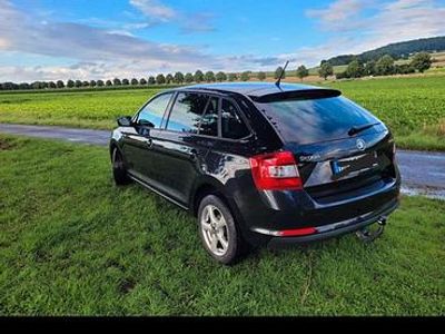 Gebraucht 2014 Skoda Rapid Kombi | 7.550 € (Etwas zu teuer)