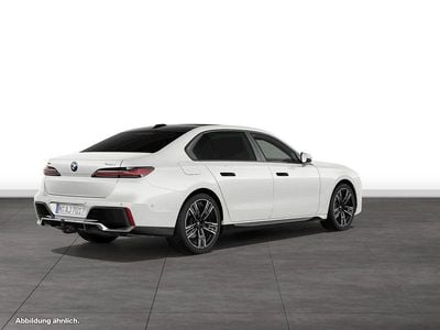 Second-hand BMW 740 Comfort Edition 299 CP (219 kW) 2025 Alb Berlinǎ