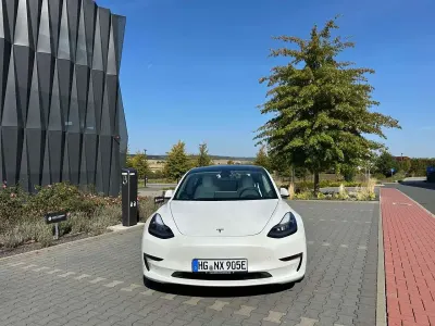 Gebraucht Tesla Model 3 Standard Range Plus 208 kW (283 PS) 2020 Limousine