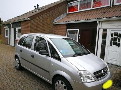 Second-hand Opel Meriva Essentia 101 CP (74 kW) 2005 Argintiu Monovolum