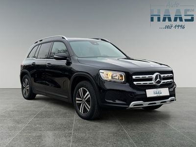 Mercedes GLB220
