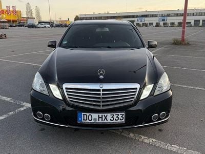 Gebraucht Mercedes E200 Elegance 184 PS (135 kW) 2010 Schwarz Limousine