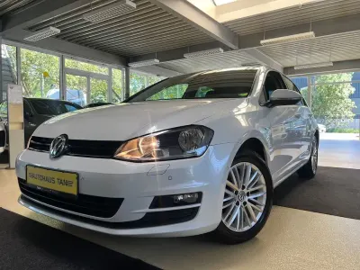 Gebraucht VW Golf VII Comfortline 110 PS (80 kW) 2015 Weiß Limousine
