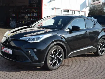Begagnad Toyota C-HR Team 152 HK (111 kW) 2020 Svart SUV