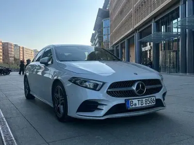Gebraucht Mercedes A220 AMG line 190 PS (139 kW) 2020 Weiß Limousine