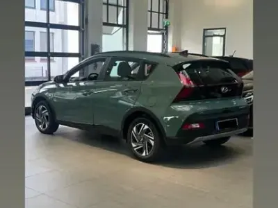 Gebraucht Hyundai Bayon Trend 101 PS (74 kW) 2024 Grün SUV