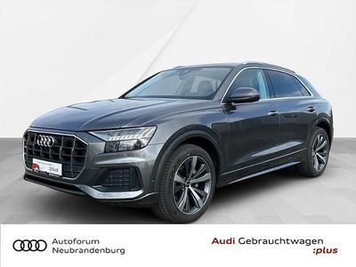 Begagnad Audi Q8 Performance 286 HK (210 kW) 2022 Grå SUV