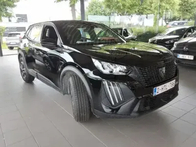 Gebraucht Peugeot 2008 Style 131 PS (96 kW) 2025 Schwarz SUV