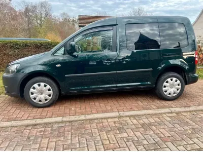Gebraucht VW Caddy Highline 102 PS (75 kW) 2011 Grün Van / Kleinbus