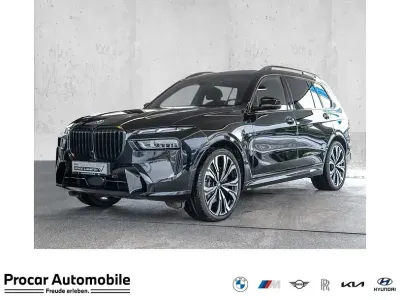 Second-hand BMW X7 M Sport 352 CP (258 kW) 2025 Negru SUV